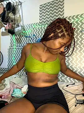 Snapshot of chocolatito-ho chatting on 25, 9, 2025 chocolatito-ho online show from 25, 9, 2025