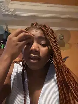Snapshot of chocolatito-ho chatting on 28, 9, 2025 chocolatito-ho online show from 28, 9, 2025