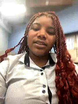 Snapshot of chocolatito-ho chatting on 14, 10, 2025 chocolatito-ho online show from 14, 10, 2025