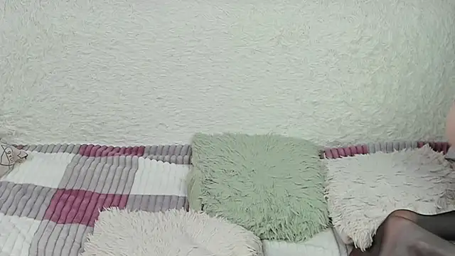 yourkriss new1 online show from 8, 11, 2025