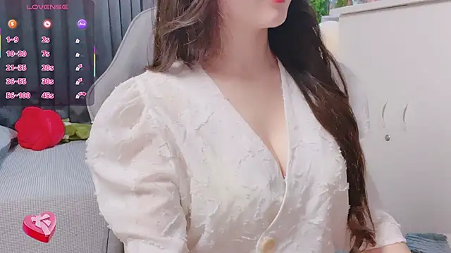 Snapshot of Quynhanh_69 chatting on 25, 6, 2026 Quynhanh 69 online show from 25, 6, 2026