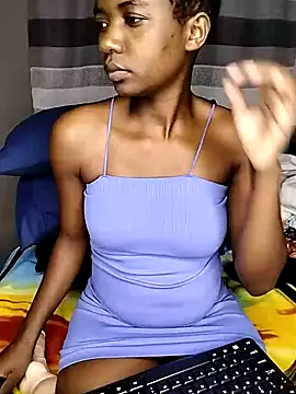 Snapshot of Berryangel03 chatting on 17, 11, 2025 Berryangel03 online show from 17, 11, 2025