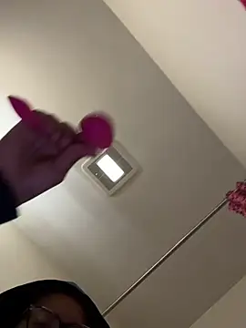 Tu GataLinda online show from 26, 11, 2025