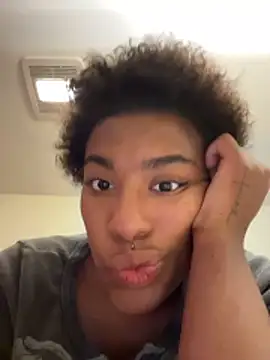 Tu GataLinda online show from 25, 10, 2025