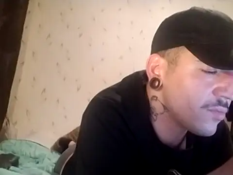 JuicyBigcockxh online show from 27, 10, 2025