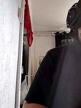 JuicyBigcockxh online show from 15, 5, 2026