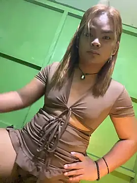 ladymiah online show from 4, 4, 2026