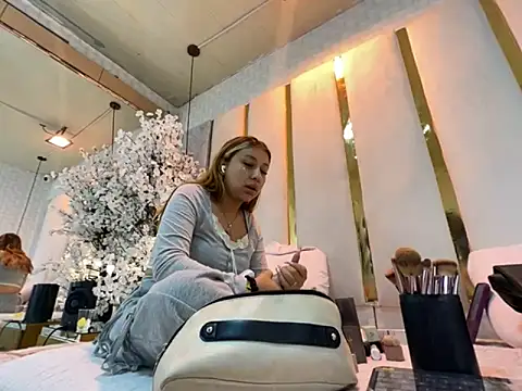 CamilleMilano online show from 30, 11, 2025