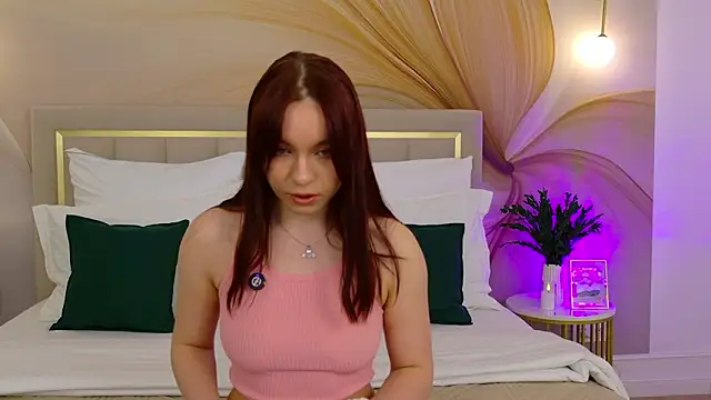 NoraHaynes online show from 4, 3, 2026