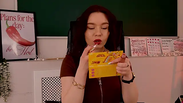 Snapshot of NoraHaynes chatting on 8, 5, 2026 NoraHaynes online show from 8, 5, 2026