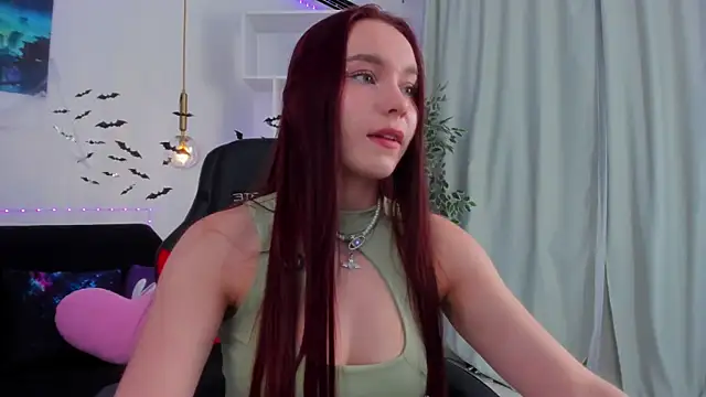 NoraHaynes online show from 4, 11, 2025