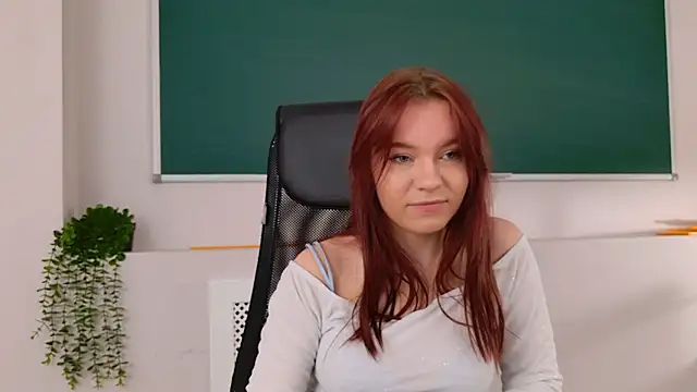 NoraHaynes online show from 6, 4, 2026