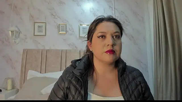 Paula And online show from 9, 2, 2026