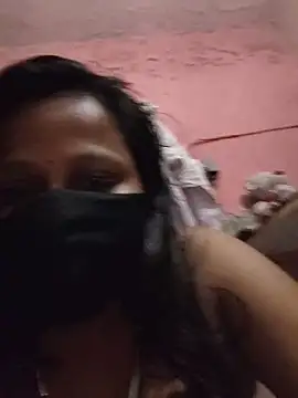 Snapshot of shalubhabhi69 chatting on 8, 11, 2025 shalubhabhi69 online show from 8, 11, 2025