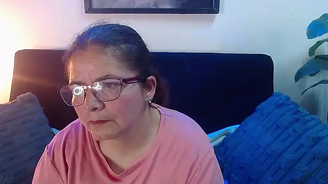 Snapshot of Linda_banks_ chatting on 25, 6, 2026 Linda banks online show from 25, 6, 2026