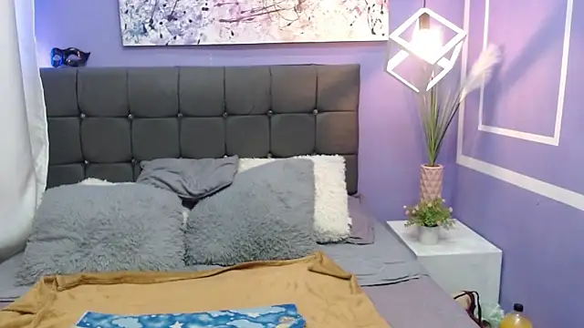 Linda banks  online show from 7, 4, 2026