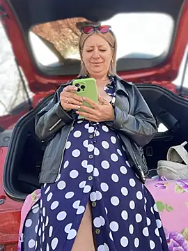 Milena-MilfaXXX online show from 2, 4, 2026