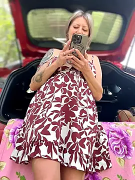 Milena-MilfaXXX online show from 22, 4, 2026