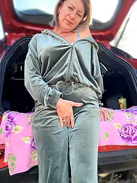 Milena-MilfaXXX online show from 31, 10, 2025