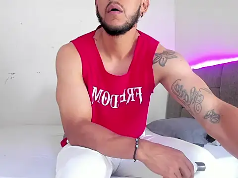 Snapshot of Edy_coltt chatting on 21, 9, 2025 Edy coltt online show from 21, 9, 2025