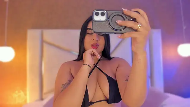 Caro Suarez online show from 24, 9, 2025