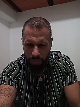 Snapshot of Matheus_Blaze chatting on 21, 10, 2025 Matheus Blaze online show from 21, 10, 2025