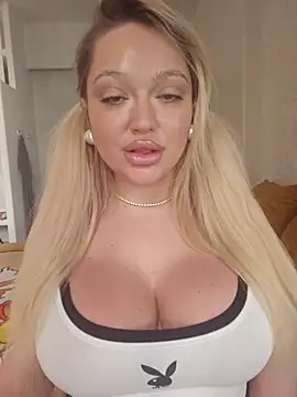 misstitmouseofficial online show from 25, 10, 2025