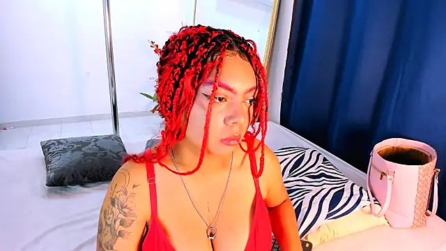 nahomy ryans online show from 10, 10, 2025