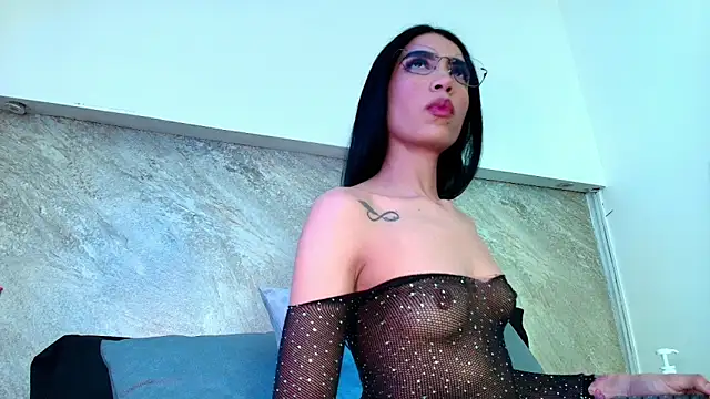 Dixie grey1 online show from 18, 4, 2026