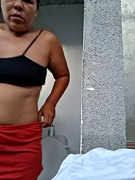 hotmom33 online show from 17, 10, 2025