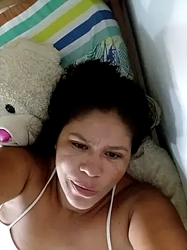 hotmom33 online show from 2, 10, 2025