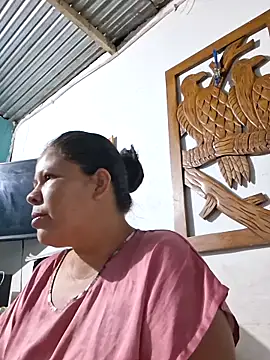 hotmom33 online show from 7, 11, 2025