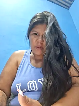 hotmom33 online show from 18, 10, 2025