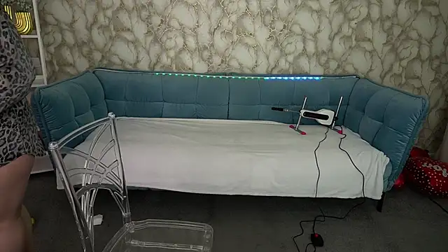 CrystallPaws online show from 25, 3, 2026