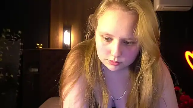 CrystallPaws online show from 17, 5, 2026