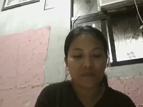 Uniquebeauty32 online show from 3, 11, 2025