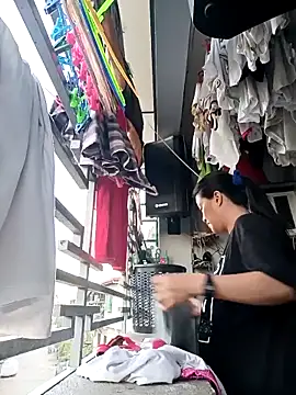 Uniquebeauty32 online show from 2, 3, 2026