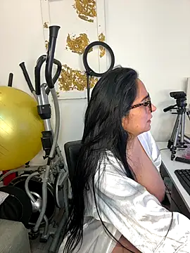 hotadhara01 online show from 6, 11, 2025