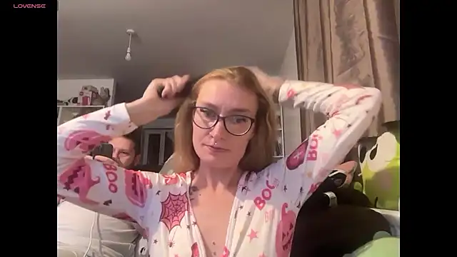 Snapshot of harleyblair chatting on 3, 11, 2025 harleyblair online show from 3, 11, 2025