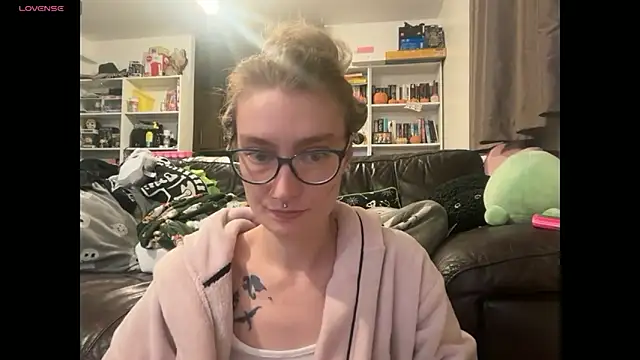 harleyblair online show from 16, 12, 2025