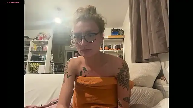 Snapshot of harleyblair chatting on 16, 10, 2025 harleyblair online show from 16, 10, 2025