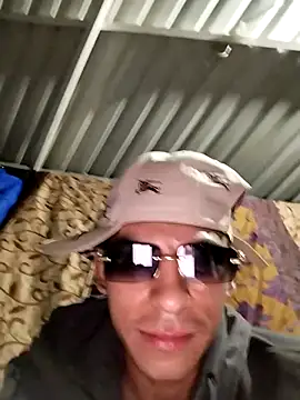 Tussi-amor online show from 2, 10, 2025