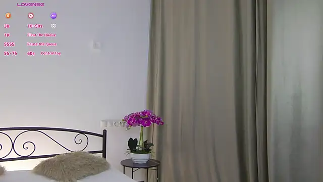 Snapshot of AlexsisFaee chatting on 10, 6, 2026 AlexsisFaee online show from 10, 6, 2026