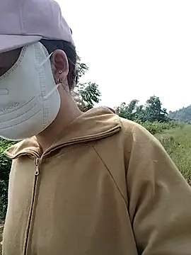 Snapshot of asian_2k chatting on 13, 10, 2025 asian 2k online show from 13, 10, 2025