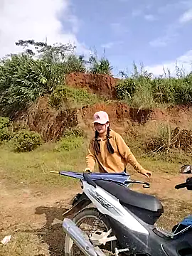 Snapshot of asian_2k chatting on 16, 10, 2025 asian 2k online show from 16, 10, 2025