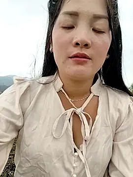 Snapshot of asian_2k chatting on 4, 11, 2025 asian 2k online show from 4, 11, 2025