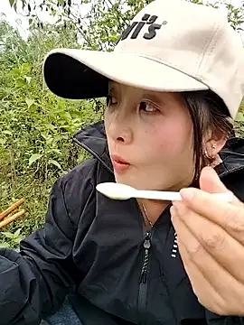 Snapshot of asian_2k chatting on 20, 11, 2025 asian 2k online show from 20, 11, 2025