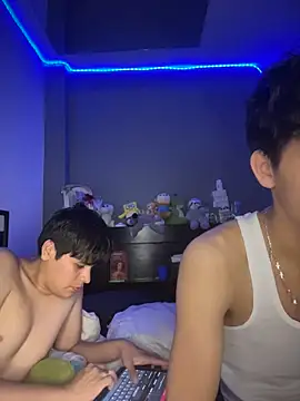 Kailertwink online show from 15, 6, 2026