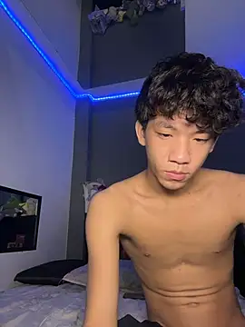 Kailertwink online show from 15, 7, 2026