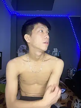 Kailertwink online show from 19, 4, 2026